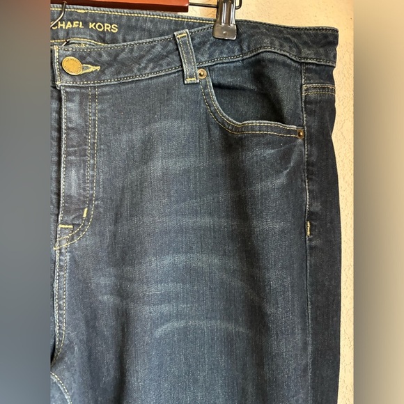 Michael Kors Dark Wash Mid-Rise Bootcut Jeans 16 - Picture 5 of 11